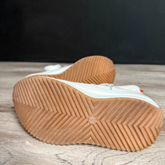 Steve Madden Platform Sneakers, white canvas laceups - Picture 6 of 6